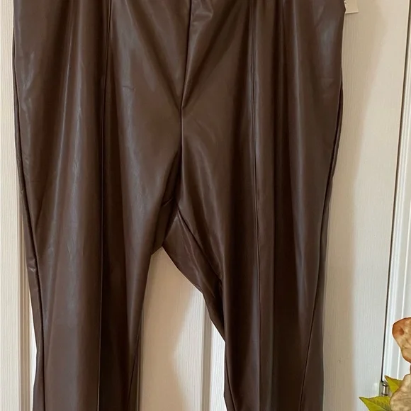 Anne Klein Plus Size Faux-Leather Pants Size 3X Brown - Picture 4 of 4